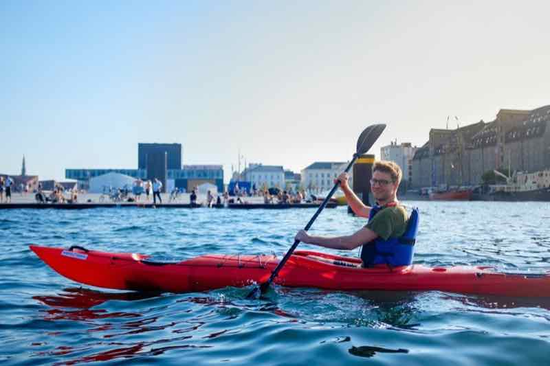 Kayak rigide sit-on-top + pagaies